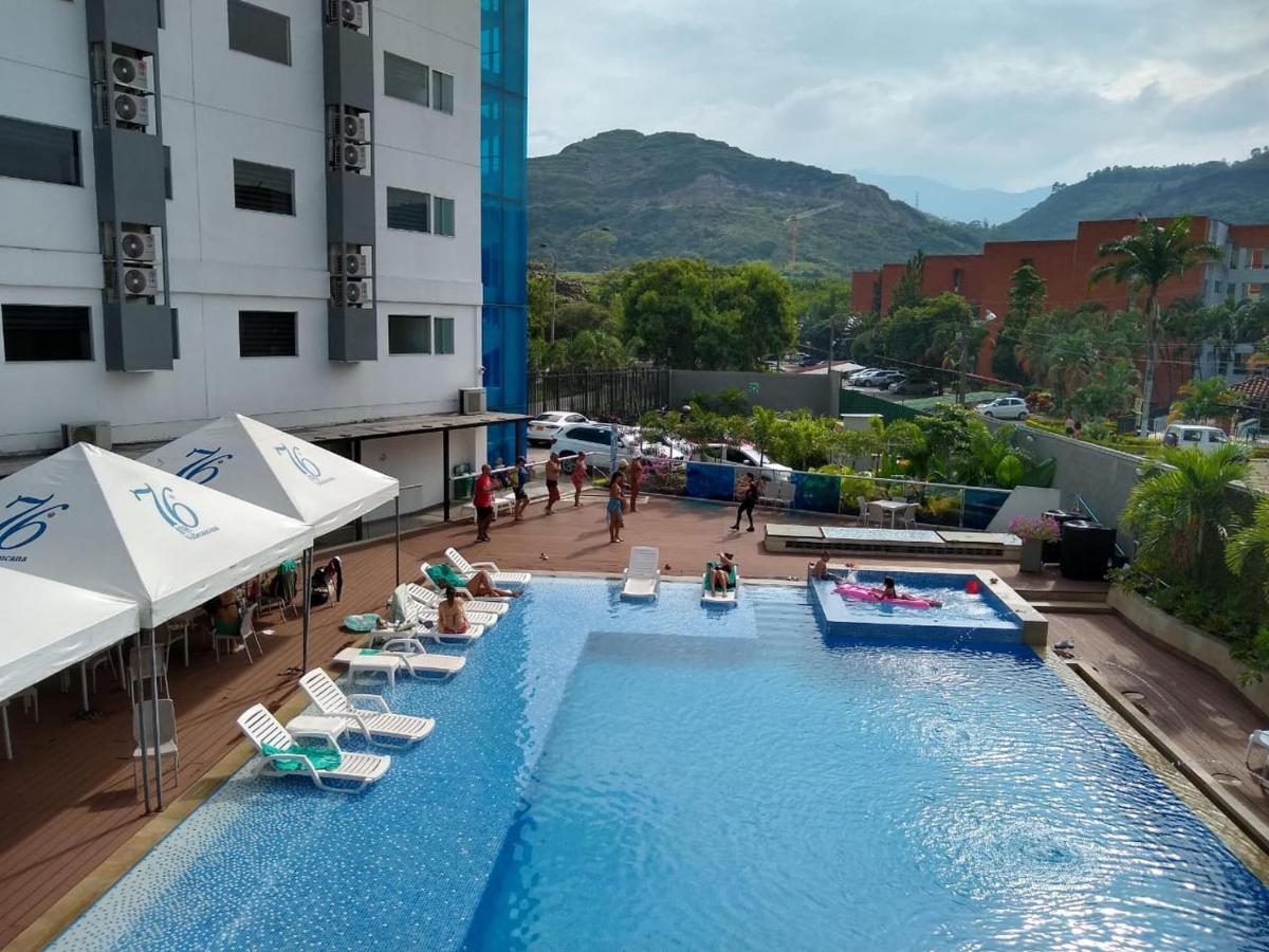 Hotel Blue 66 Кали Екстериор снимка