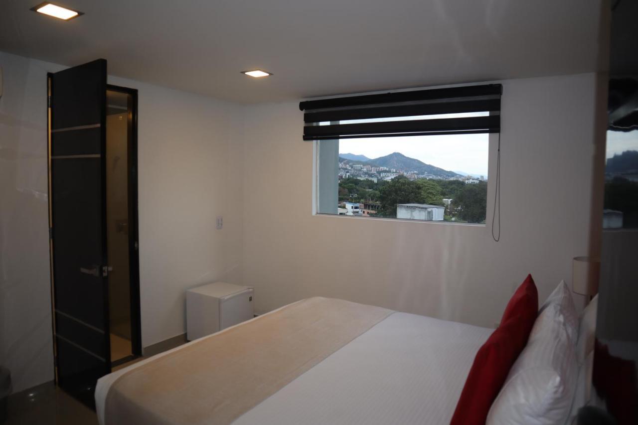 Hotel Blue 66 Кали Екстериор снимка