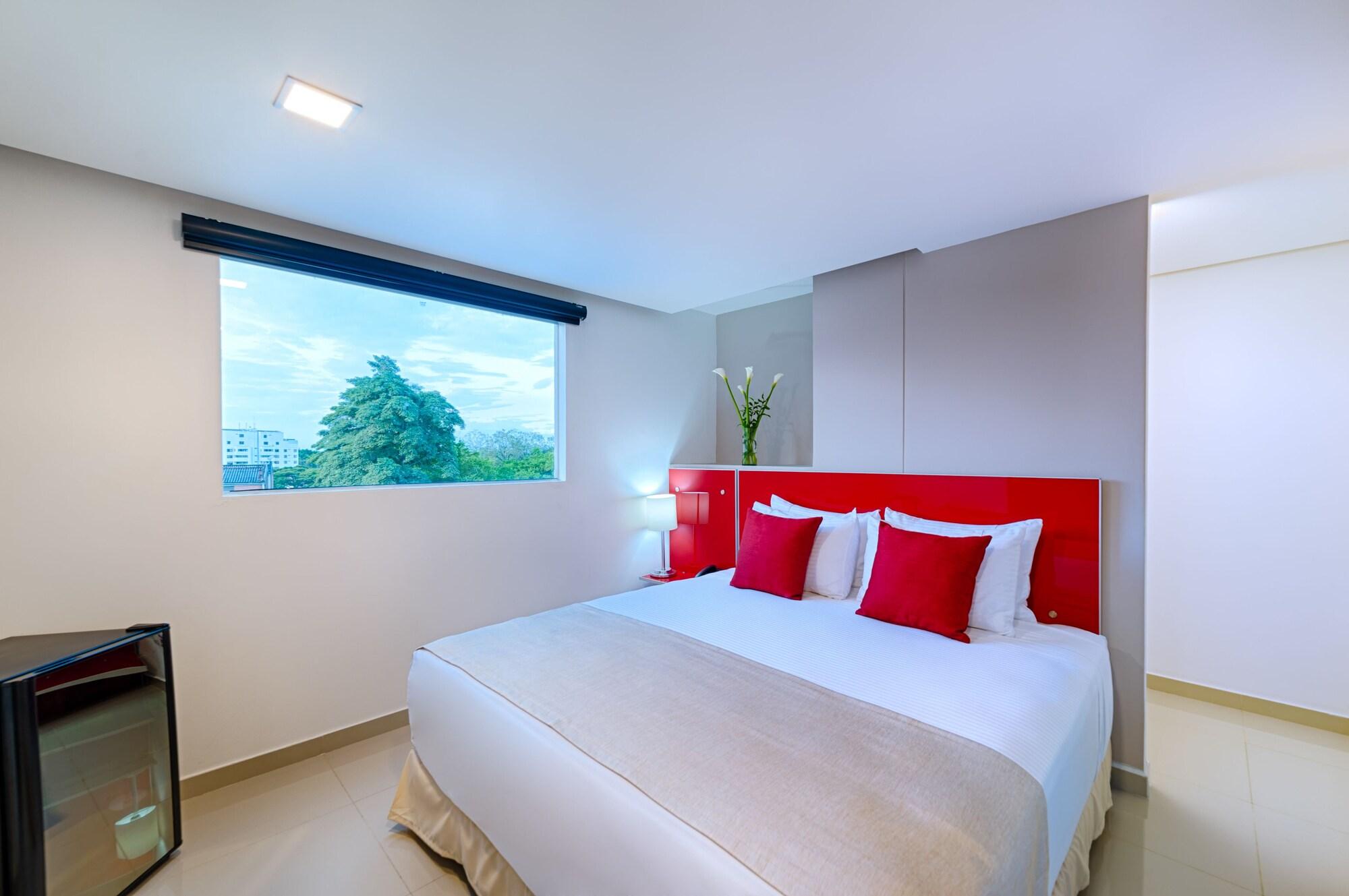 Hotel Blue 66 Кали Екстериор снимка