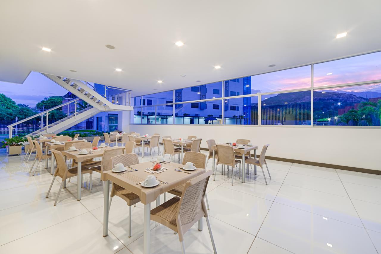 Hotel Blue 66 Кали Екстериор снимка