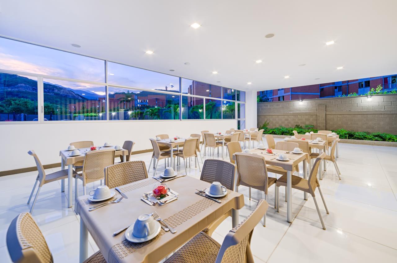 Hotel Blue 66 Кали Екстериор снимка